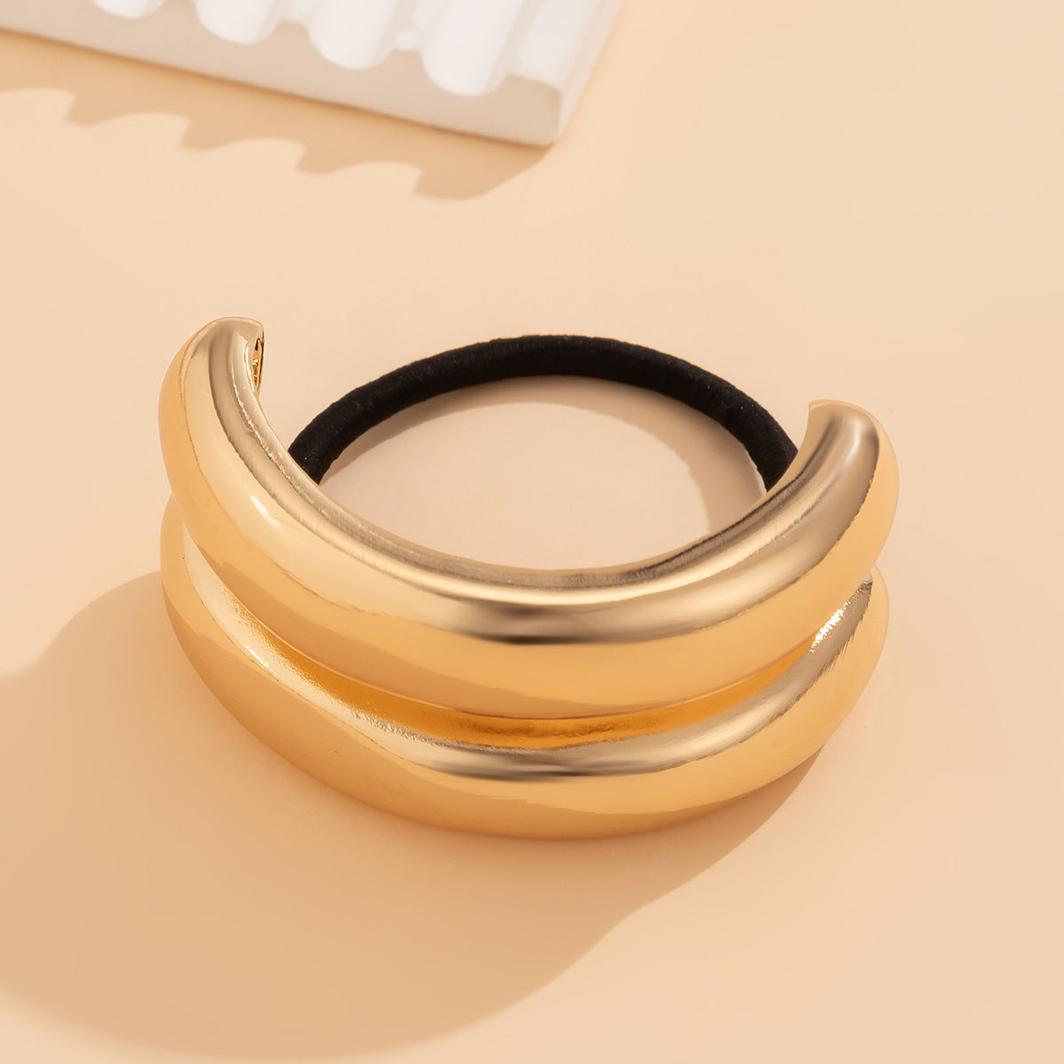 Elastic hairpin
