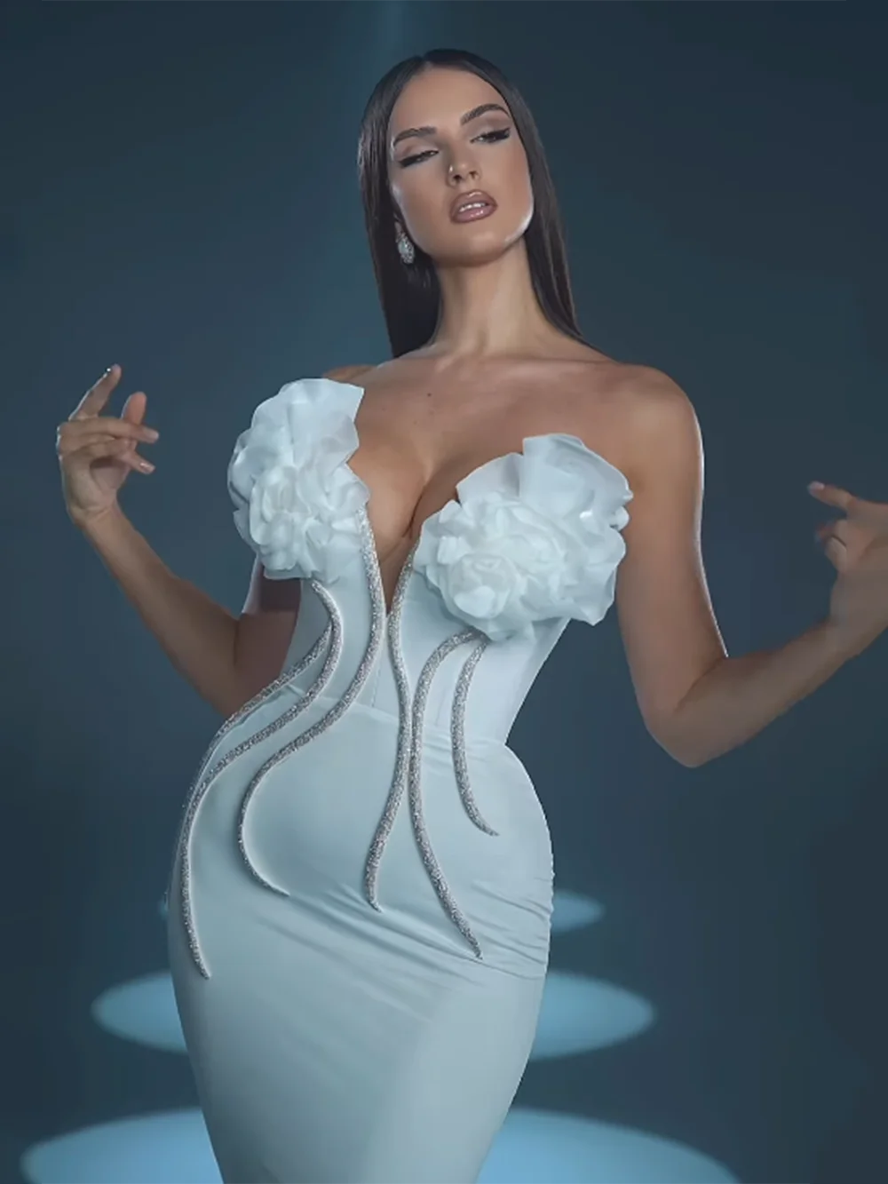 Flower chain strapless long evening dress