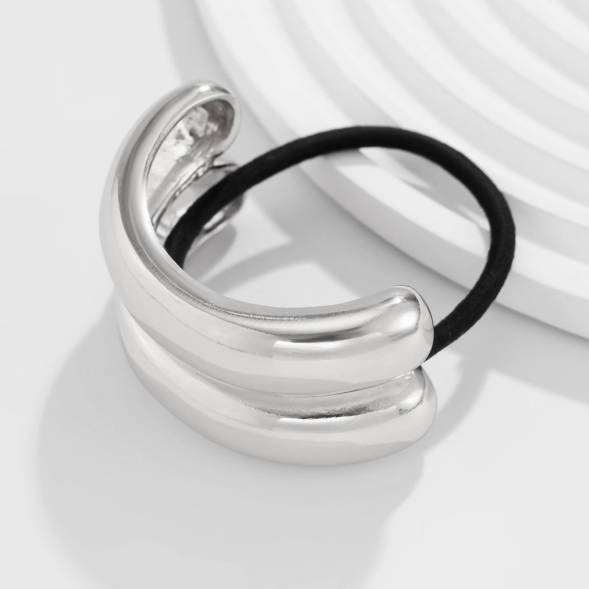 Elastic hairpin