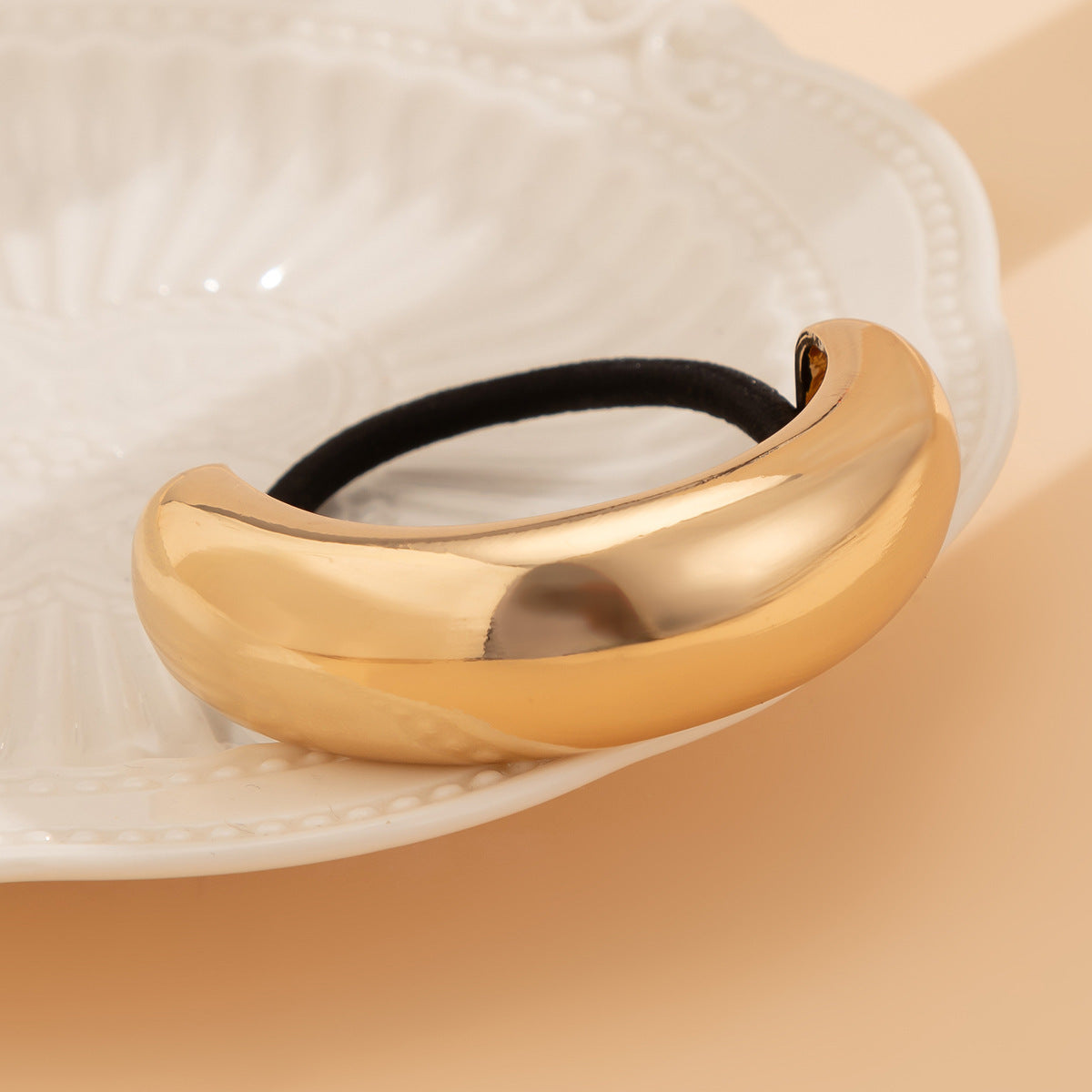 Elastic hairpin