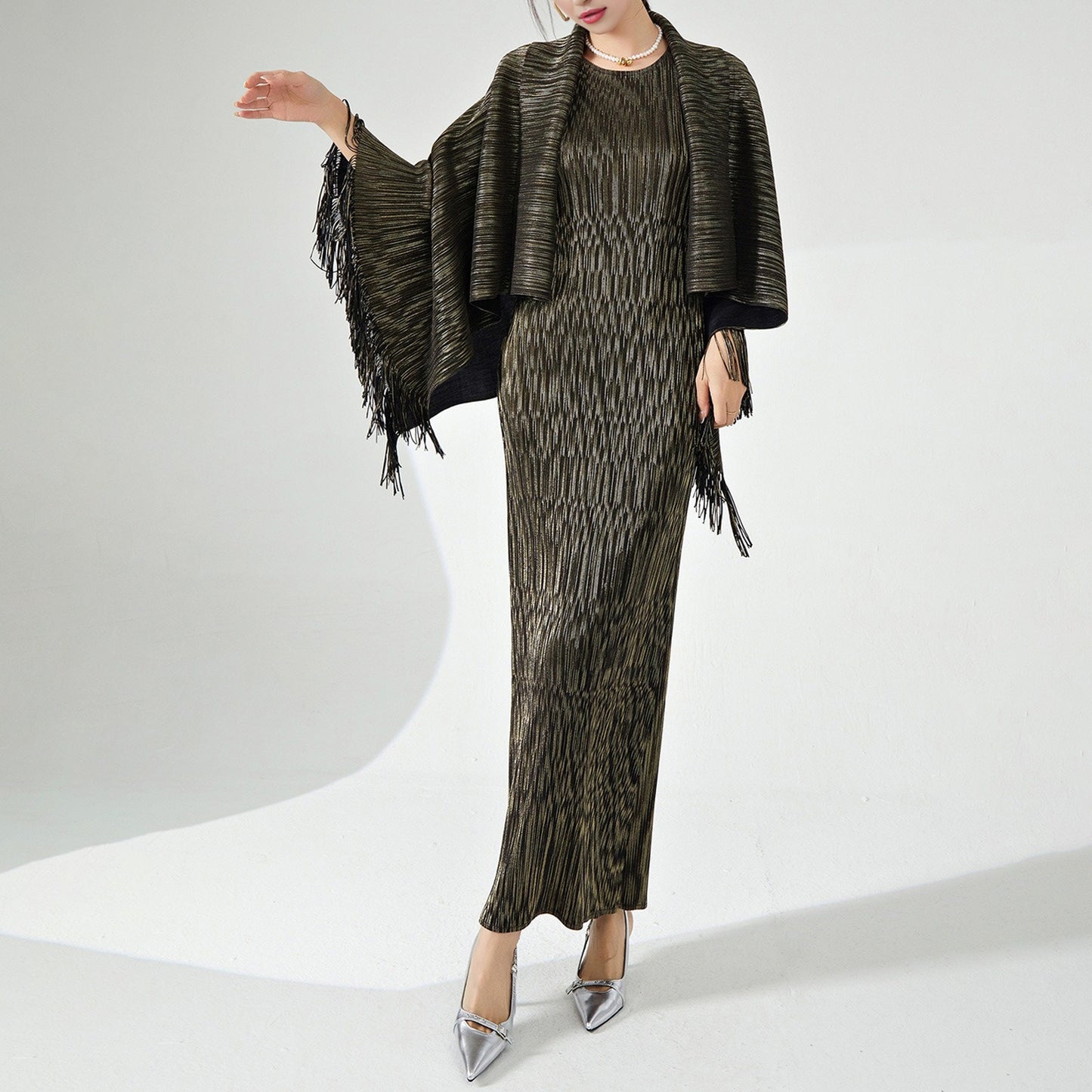 High End Pleated 2 Piece Set Women Tassel Irregular Shawl Sleeveless Long Dresses Elegant Party  Spring New